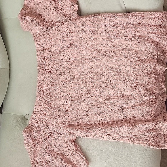 Off shoulder top lace - Picture 4 of 7